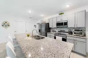 3020 SW Ann Arbor Rd, Port Saint Lucie, FL 34953 - Photo 11