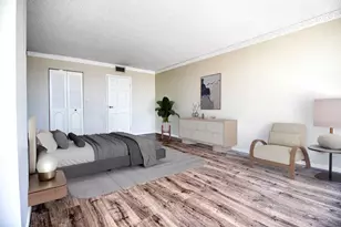 800 Parkview Dr, Hallandale Beach, FL 33009 - Photo 17