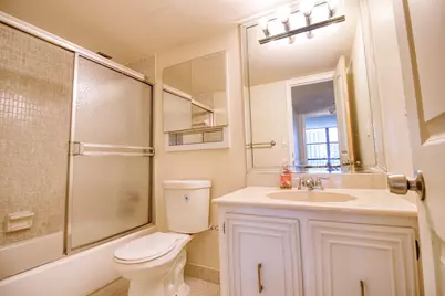 800 Parkview Drive #826, Hallandale Beach, FL 33009 - Photo 19