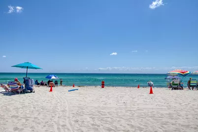 800 Parkview Drive #826, Hallandale Beach, FL 33009 - Photo 31