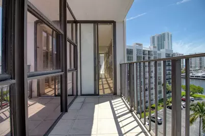 800 Parkview Drive #826, Hallandale Beach, FL 33009 - Photo 21