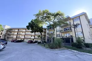 6260 S Falls Cir Dr, Lauderhill, FL 33319 - Photo 21