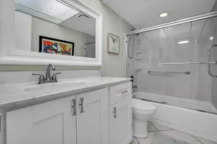 9301 Sunrise Lakes Blvd, Sunrise, FL 33322 - Photo 19
