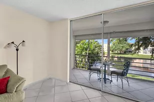 9301 Sunrise Lakes Blvd, Sunrise, FL 33322 - Photo 15