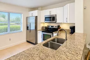 250 Lakeside Cir, Sunrise, FL 33326 - Photo 3