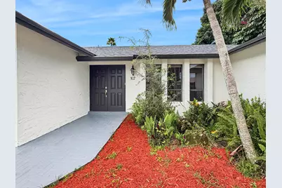 102 Valencia Street, Royal Palm Beach, FL 33411 - Photo 5