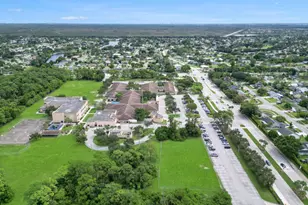 102 Valencia St, Royal Palm Beach, FL 33411 - Photo 31