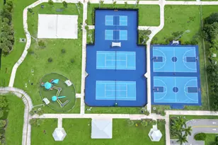 102 Valencia St, Royal Palm Beach, FL 33411 - Photo 35