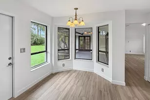 102 Valencia St, Royal Palm Beach, FL 33411 - Photo 13