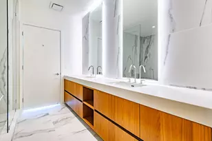 1400 Biscayne Blvd, Miami, FL 33132 - Photo 11