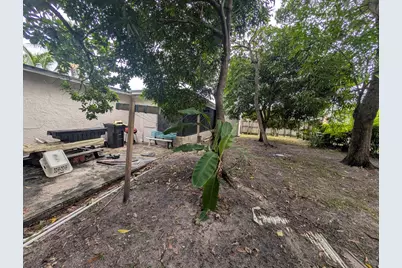 3400 NW 24th Street, Lauderdale Lakes, FL 33311 - Photo 13
