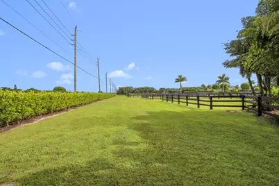 3899 Shutterfly Way, Wellington, FL 33414 - Photo 15