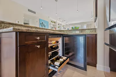 139 Sunrise Avenue #205, Palm Beach, FL 33480 - Photo 11