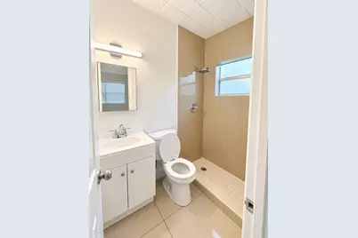 1711 NW 7th Street, Fort Lauderdale, FL 33311 - Photo 11