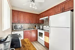 2920 Cynthia Ln, Lake Worth Beach, FL 33461 - Photo 7