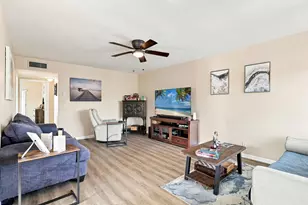 2920 Cynthia Ln, Lake Worth Beach, FL 33461 - Photo 11