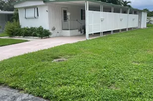 452 NW 51st St, Deerfield Beach, FL 33064 - Photo 1