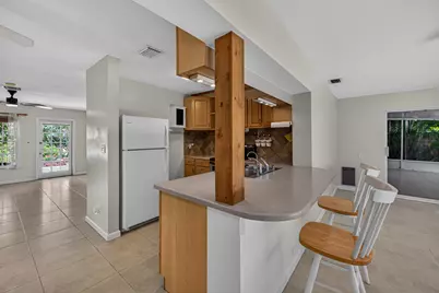 1540 NE 40th Street, Oakland Park, FL 33334 - Photo 11