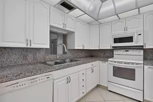 2901 Victoria Cir, Coconut Creek, FL 33066 - Photo 3