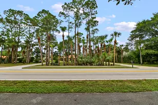 627 Marginal Rd, West Palm Beach, FL 33411 - Photo 41