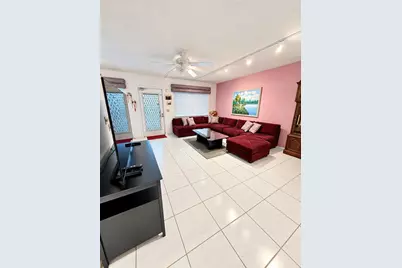 2035 Yarmouth B #2035, Boca Raton, FL 33434 - Photo 3