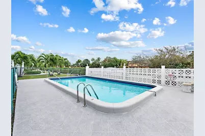 1401 SE 7th Avenue #9, Pompano Beach, FL 33060 - Photo 3