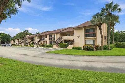 2379 SW 15th Street #115, Deerfield Beach, FL 33442 - Photo 3