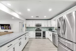 421 SW 18th St, Pompano Beach, FL 33060 - Photo 17
