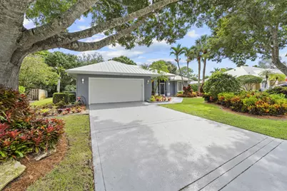 1925 SW Autumnwood Way, Palm City, FL 34990 - Photo 35