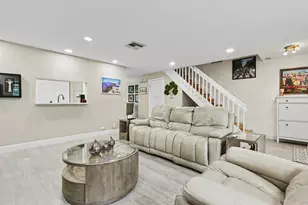 3821 NW 121st Ave, Sunrise, FL 33323 - Photo 9