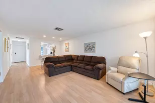 13670 Via Flora, Delray Beach, FL 33484 - Photo 3
