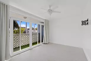 55 NE Spanish Trail, Boca Raton, FL 33432 - Photo 9