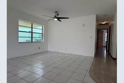 7240 Pineforest Circle, Lake Worth, FL 33467 - Photo 5