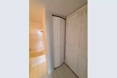 2640 S University Drive #305, Davie, FL 33328 - Photo 15