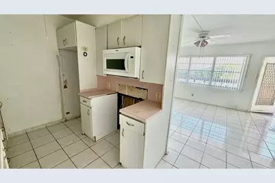 4058 Harwood E, Deerfield Beach, FL 33442 - Photo 9