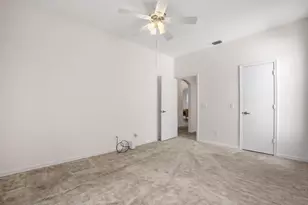 527 NW Portofino Ln, Port Saint Lucie, FL 34986 - Photo 15