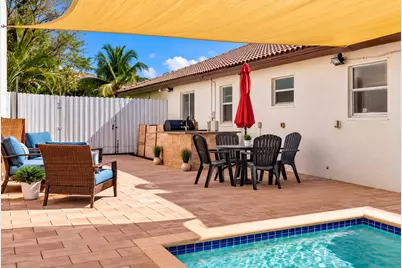 20564 SW 5th Street, Pembroke Pines, FL 33029 - Photo 17