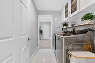20564 SW 5th St, Pembroke Pines, FL 33029 - Photo 13