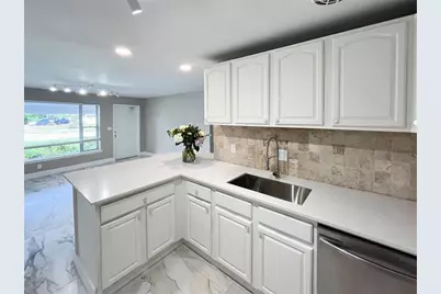 1010 NE 24th Street, Pompano Beach, FL 33064 - Photo 11
