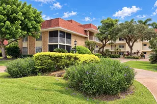 5510 Tamberlane Circle, Palm Beach Gardens, FL 33418 - Photo 1