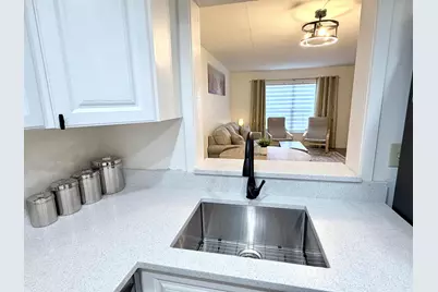 5510 Tamberlane Circle #147, Palm Beach Gardens, FL 33418 - Photo 7