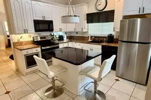 10320 NW 11th St, Plantation, FL 33322 - Photo 5