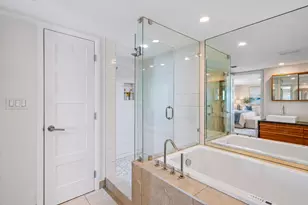 5510 N Ocean Dr, Singer Island, FL 33404 - Photo 21