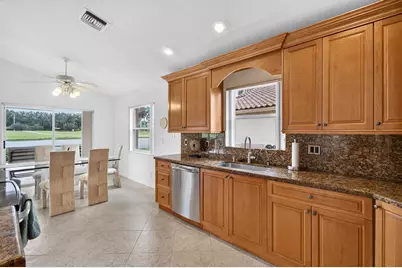 7285 Haviland Circle, Boynton Beach, FL 33437 - Photo 13