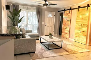 720 SW 69th Ave, Pembroke Pines, FL 33023 - Photo 5