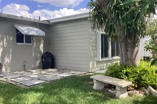 720 SW 69th Ave, Pembroke Pines, FL 33023 - Photo 23