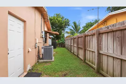 4460 NW 24th Street, Lauderhill, FL 33313 - Photo 27