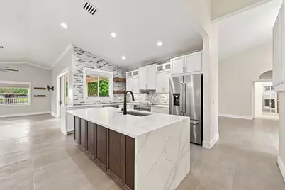 7505 NW 65th Lane, Parkland, FL 33067 - Photo 9