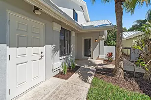 139 Sand Pine Dr, Jupiter, FL 33477 - Photo 3