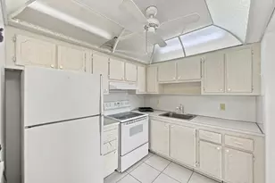 334 Seville N, Delray Beach, FL 33446 - Photo 19